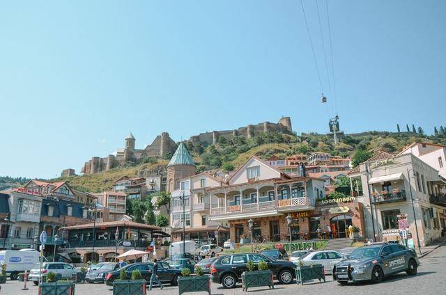 中亚有一个超高颜值的国家,首都颇具魅力,对中国人十分友好1