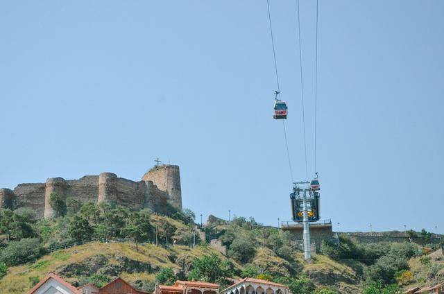 中亚有一个超高颜值的国家,首都颇具魅力,对中国人十分友好2
