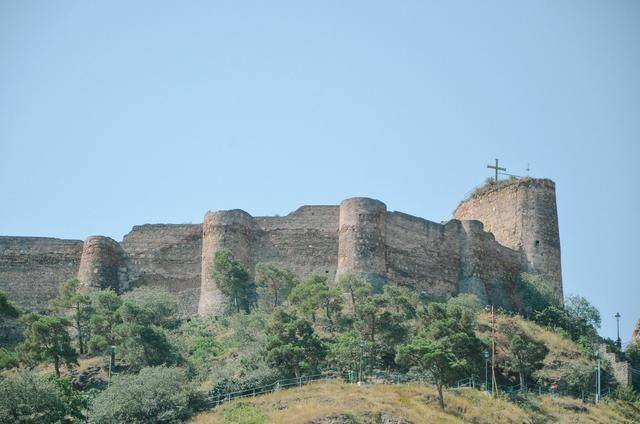 中亚有一个超高颜值的国家,首都颇具魅力,对中国人十分友好6