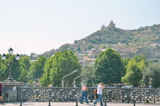 中亚有一个超高颜值的国家,首都颇具魅力,对中国人十分友好11