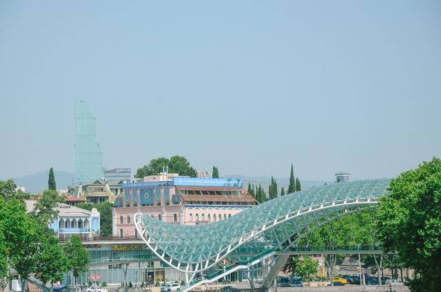 中亚有一个超高颜值的国家,首都颇具魅力,对中国人十分友好20