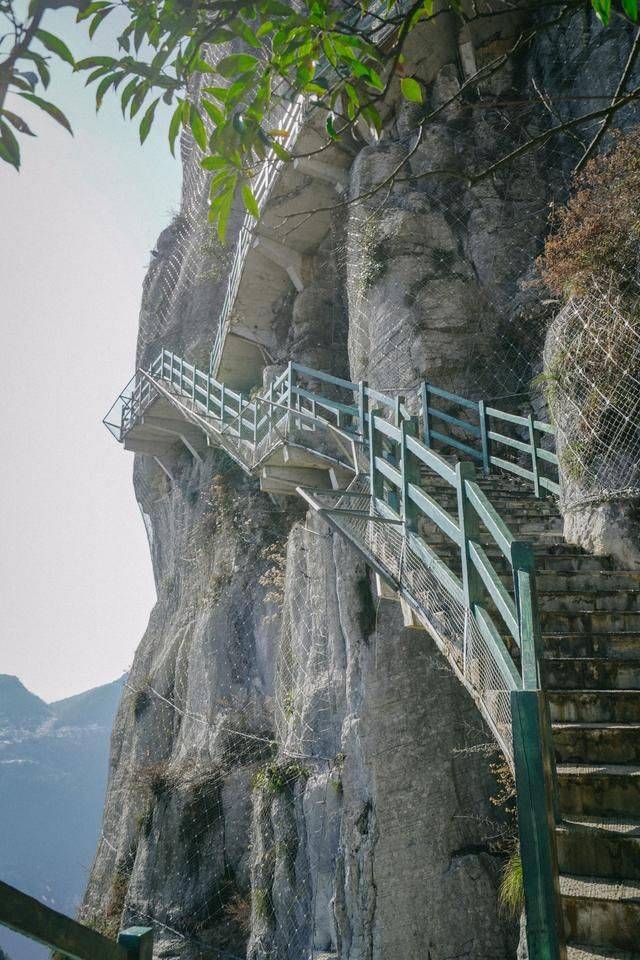 湖北恩施秘境绝空栈道,吓得腿脚发软,还没爬就已经开始放弃2