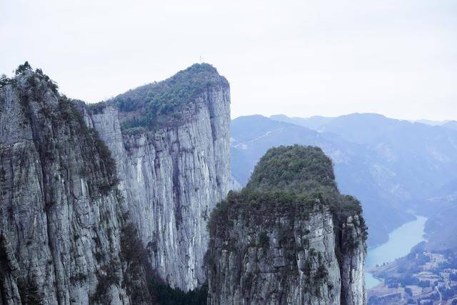 湖北恩施秘境绝空栈道,吓得腿脚发软,还没爬就已经开始放弃12