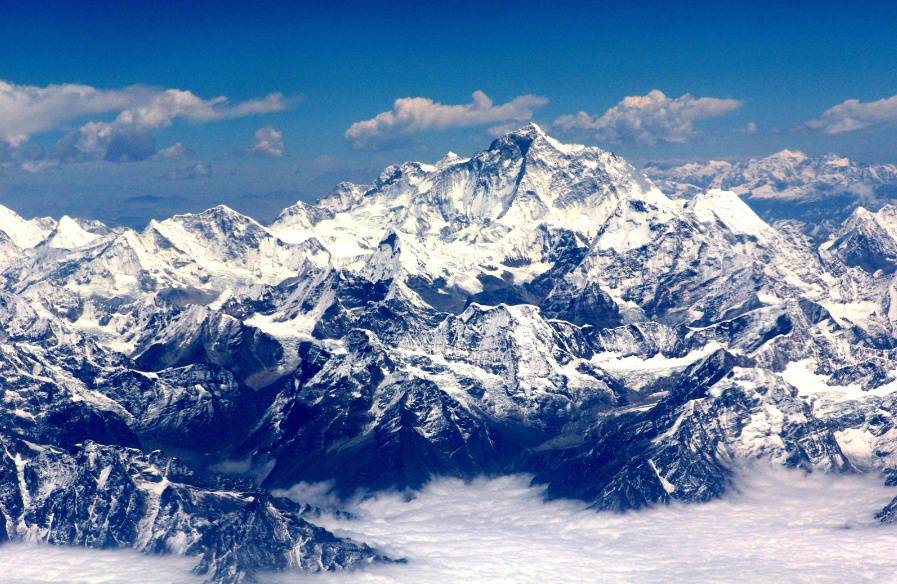 原创 月球比地球还要小为何有比珠峰还高的山?而且造山时间短的惊人3