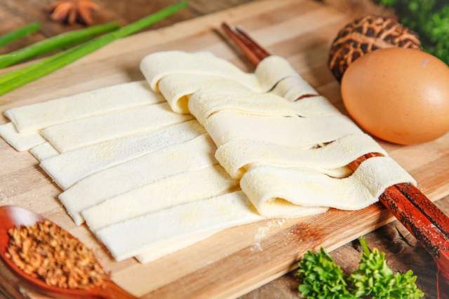 这四种面条，再便宜也不要买！老人小孩尤其要注意4