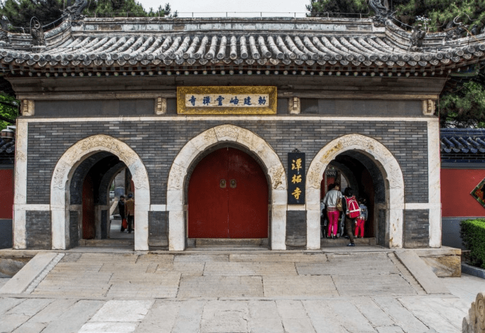 原创 北京一“隐秘”的千年古寺，古树参天环境清幽，名字却总让人念错4