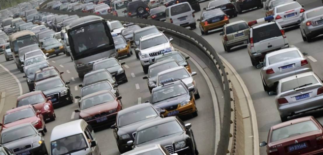 原创 中国唯一没有红绿灯的城市,几乎没堵车情况,网友直言:我不相信3