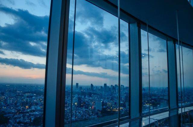 全世界最漂亮的日落之一,来日本这栋大楼,俯瞰城市美景6