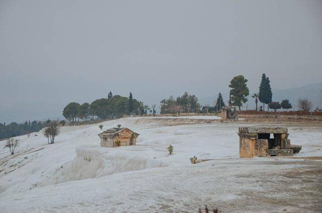 上帝打翻了牛奶瓶,它就变成了土耳其的棉花堡6