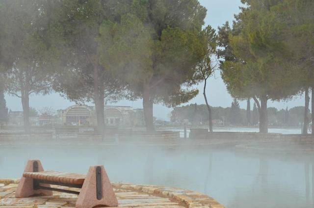 上帝打翻了牛奶瓶,它就变成了土耳其的棉花堡17