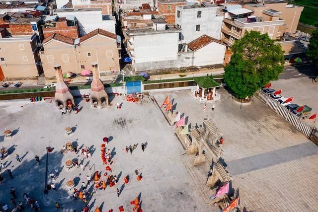 拜龙母,只有肇庆和梧州人特有的崇拜,十分有意思1