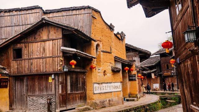 这个地方爱鱼成风,甚至还要位于举行葬礼,福建这一古村太神奇了9
