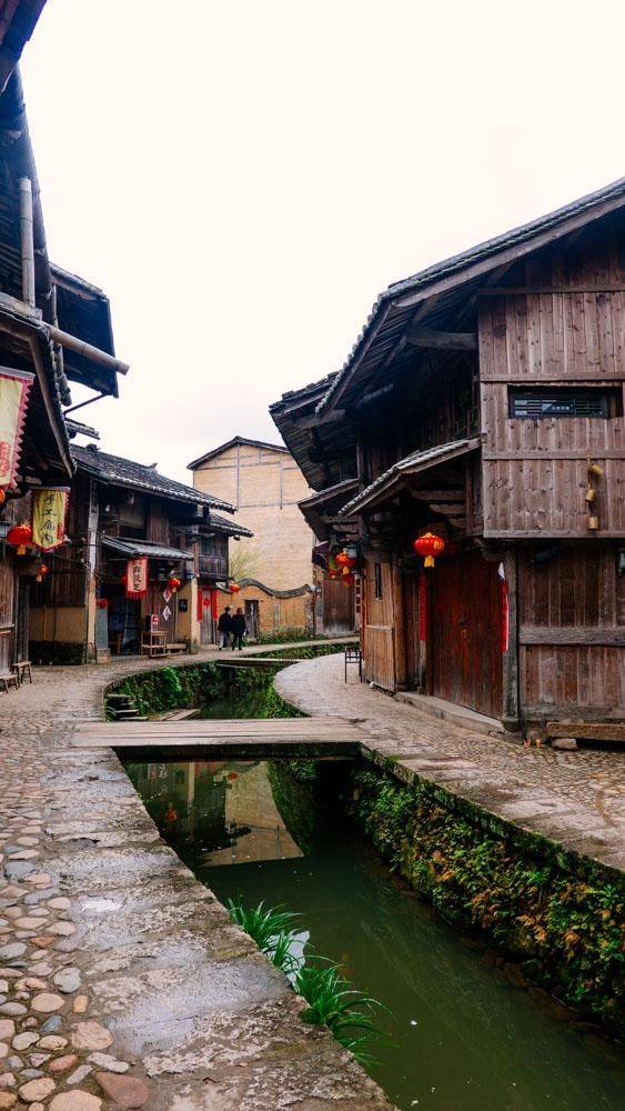 这个地方爱鱼成风,甚至还要位于举行葬礼,福建这一古村太神奇了14