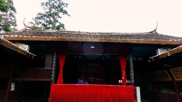 这个地方爱鱼成风,甚至还要位于举行葬礼,福建这一古村太神奇了16