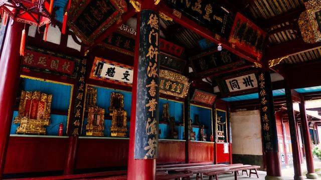 这个地方爱鱼成风,甚至还要位于举行葬礼,福建这一古村太神奇了17