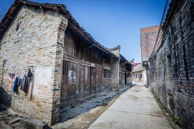 永州有个贫困村,会因此留下大量古迹,因为乡村振兴很快就要火7