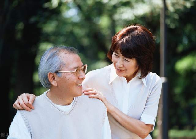 老年人学会极简生活，晚年更加轻松自在1