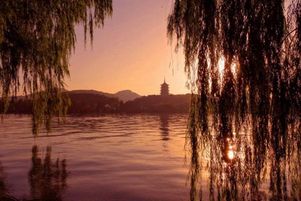 杭州西湖在哪?在哪个省哪个市区?2