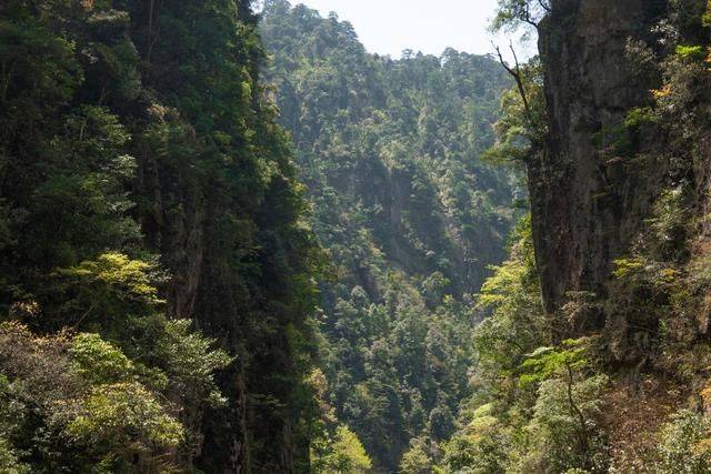 横跨广东湖南两省的山,曾经游人稀少,景色堪比黄山7