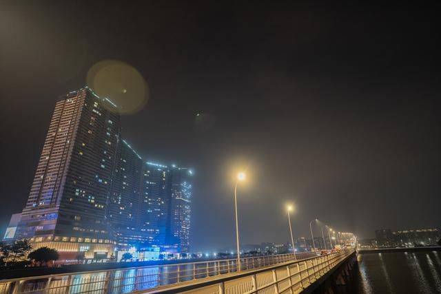 这就是赛博朋克!看过澳门无人机方阵,刷新了我对夜空表演的印象5