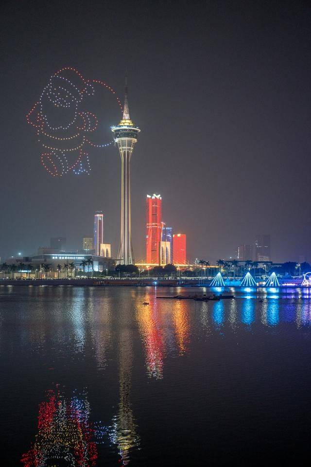 这就是赛博朋克!看过澳门无人机方阵,刷新了我对夜空表演的印象12