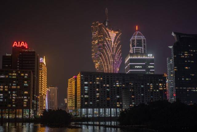 这就是赛博朋克!看过澳门无人机方阵,刷新了我对夜空表演的印象21