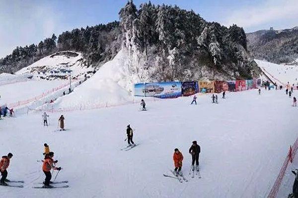 大明山滑雪场门票多少钱?怎么去2