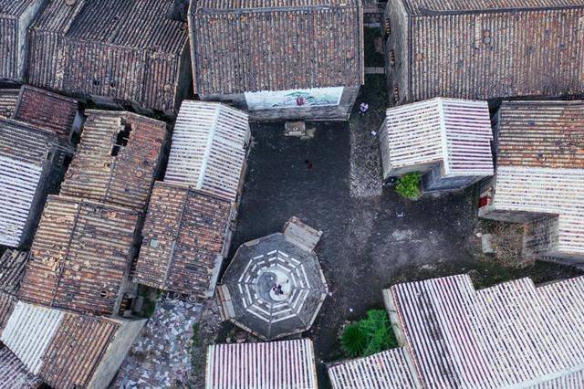 大发现!肇庆有个村落对外地人不友好,走进来100%会迷路12