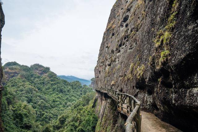 广东最偏远的山峰,奇岩密布,大多数游客都没来过4