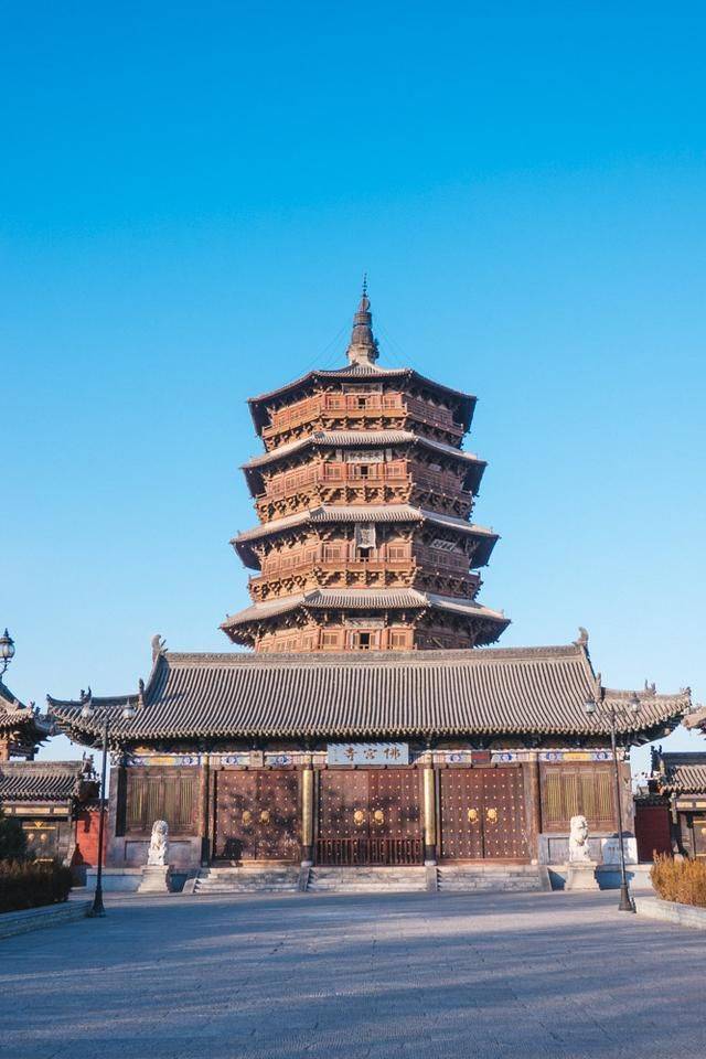 没有一颗钉子，全靠卯棒结构支撑了千年，具备54种斗拱的应县木塔3