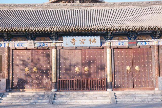 没有一颗钉子，全靠卯棒结构支撑了千年，具备54种斗拱的应县木塔5