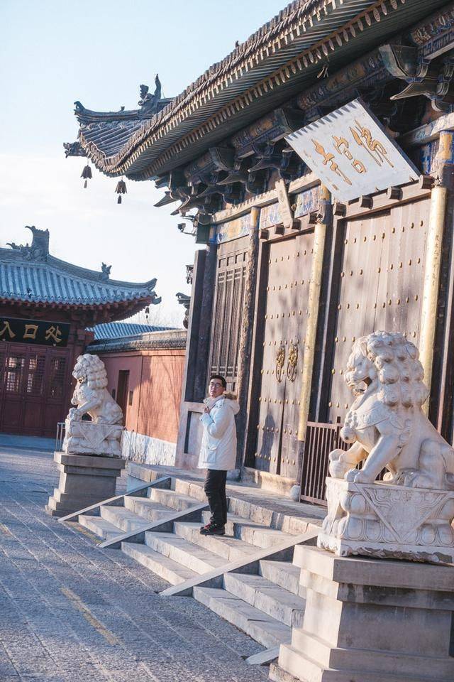 没有一颗钉子，全靠卯棒结构支撑了千年，具备54种斗拱的应县木塔15