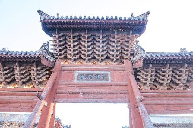 没有一颗钉子，全靠卯棒结构支撑了千年，具备54种斗拱的应县木塔17