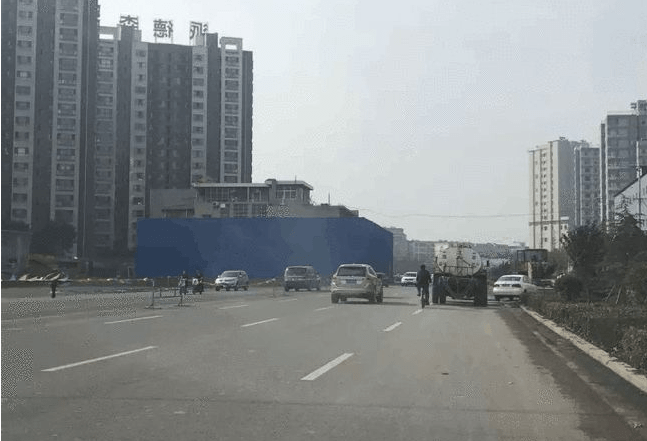 原创 山西有位“强硬”的钉子户,占据半条马路,坚守十年终被拆除5