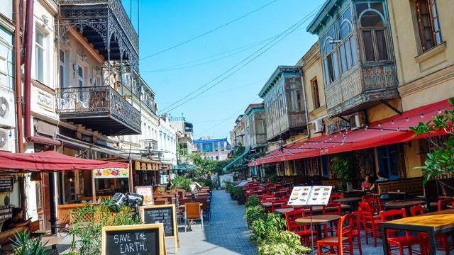 原创 多彩第比利斯,吃的超廉价的樱桃,漫步古老公元四世纪都市19