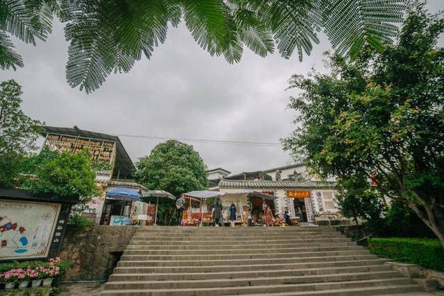 这里被评为云南最美古村，却很少有人知道，还有精美大院7