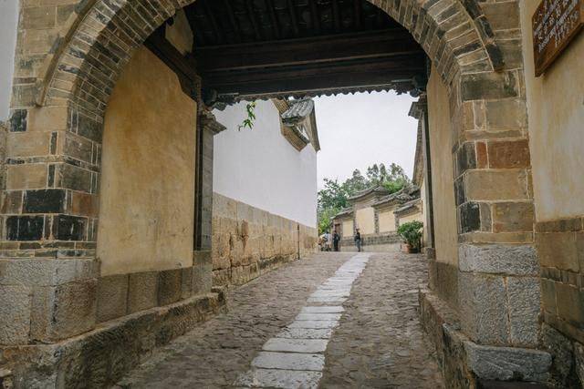 这里被评为云南最美古村，却很少有人知道，还有精美大院11