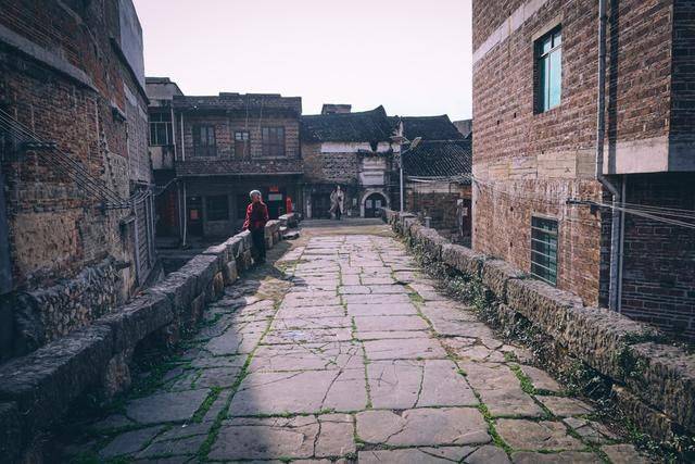 在湖南永州,竟然藏着一个“小凤凰古城”,门票免费景色太美5