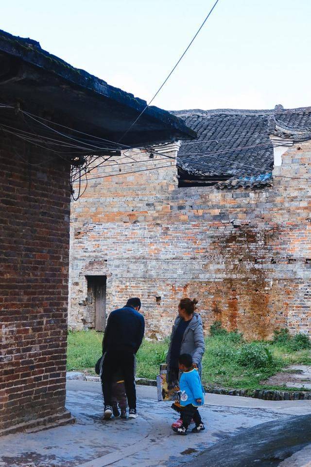 在湖南永州,竟然藏着一个“小凤凰古城”,门票免费景色太美14