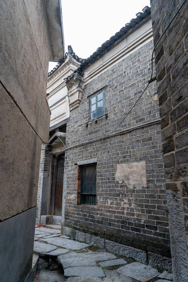 湖南郴州又一精美古村，镜头拉近一看，竟然有点像凤凰古城9