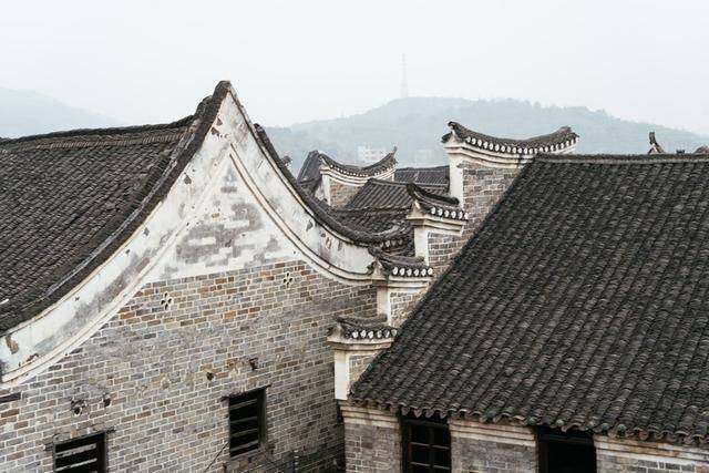 湖南郴州又一精美古村，镜头拉近一看，竟然有点像凤凰古城17