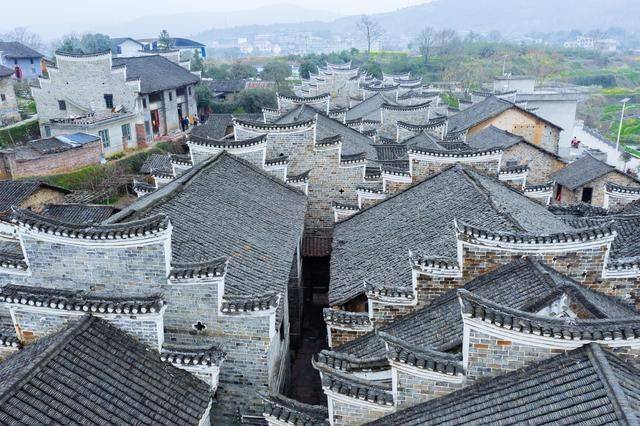 湖南郴州又一精美古村，镜头拉近一看，竟然有点像凤凰古城23