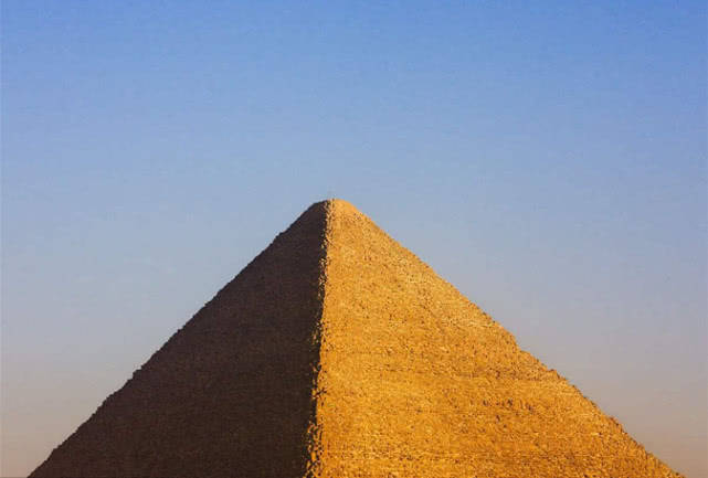 原创 金字塔的内部和外部磁场是相反的,可能是不同建筑材料引起的?1