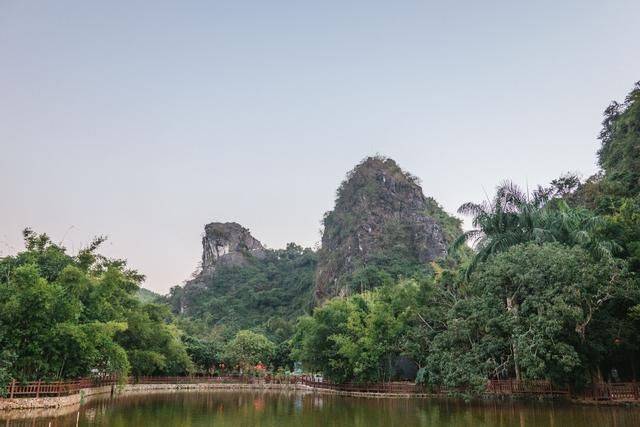 不用去云南，在广东也有个石林，一般人还不知道18