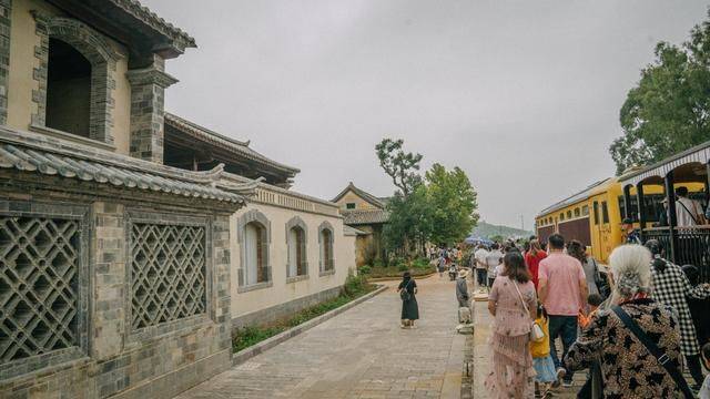 这是中国最慢的火车,车费120元,却火爆异常人满为患13