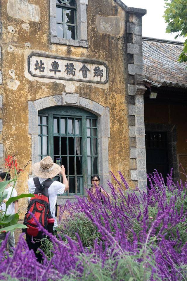 这是中国最慢的火车,车费120元,却火爆异常人满为患20