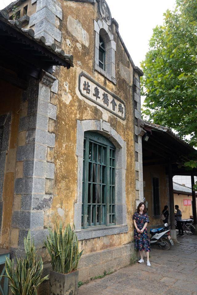 这是中国最慢的火车,车费120元,却火爆异常人满为患21