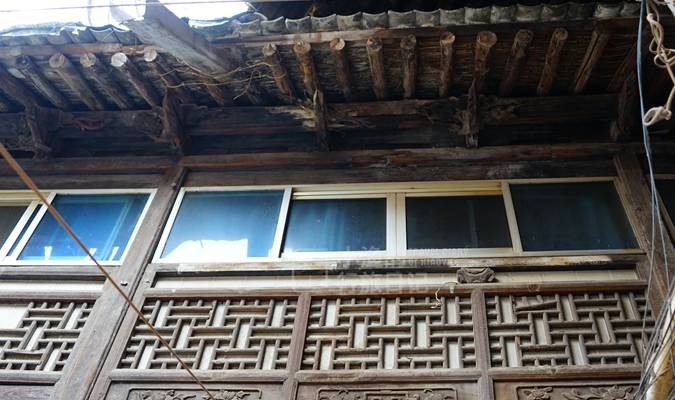 原创 老西安才知道的烟火古巷,全长500多米,遍地美食、处处古迹12