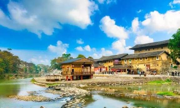 原创 武则天建的闽南小城,文艺媲美垦丁,靠着美食和大海出了圈!9