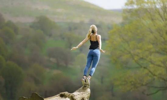 原创 大量网红来迪拜旅游，当地人称：表面上看是来工作，实则另有目的2